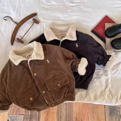 Veste sherpa en corduroy pour bébé garçon, de la marque AURORE LUXURE, super mignonne pour les saisons froides.