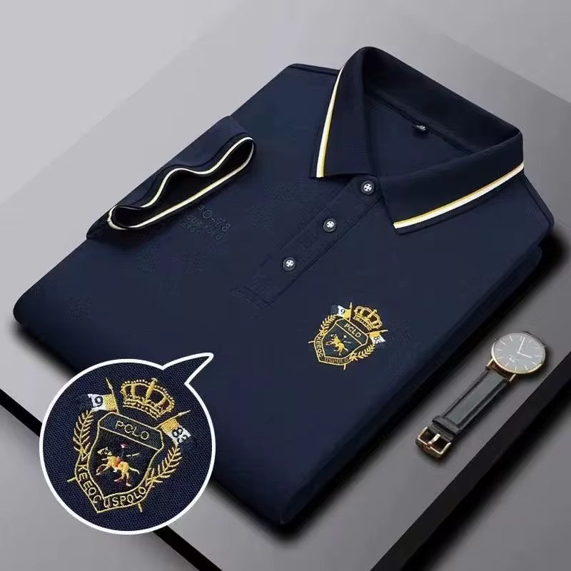 Navy blue embroidered short-sleeved polo shirt, breathable, casual and professional style by AURORE LUXURE. A summer wardrobe essential.