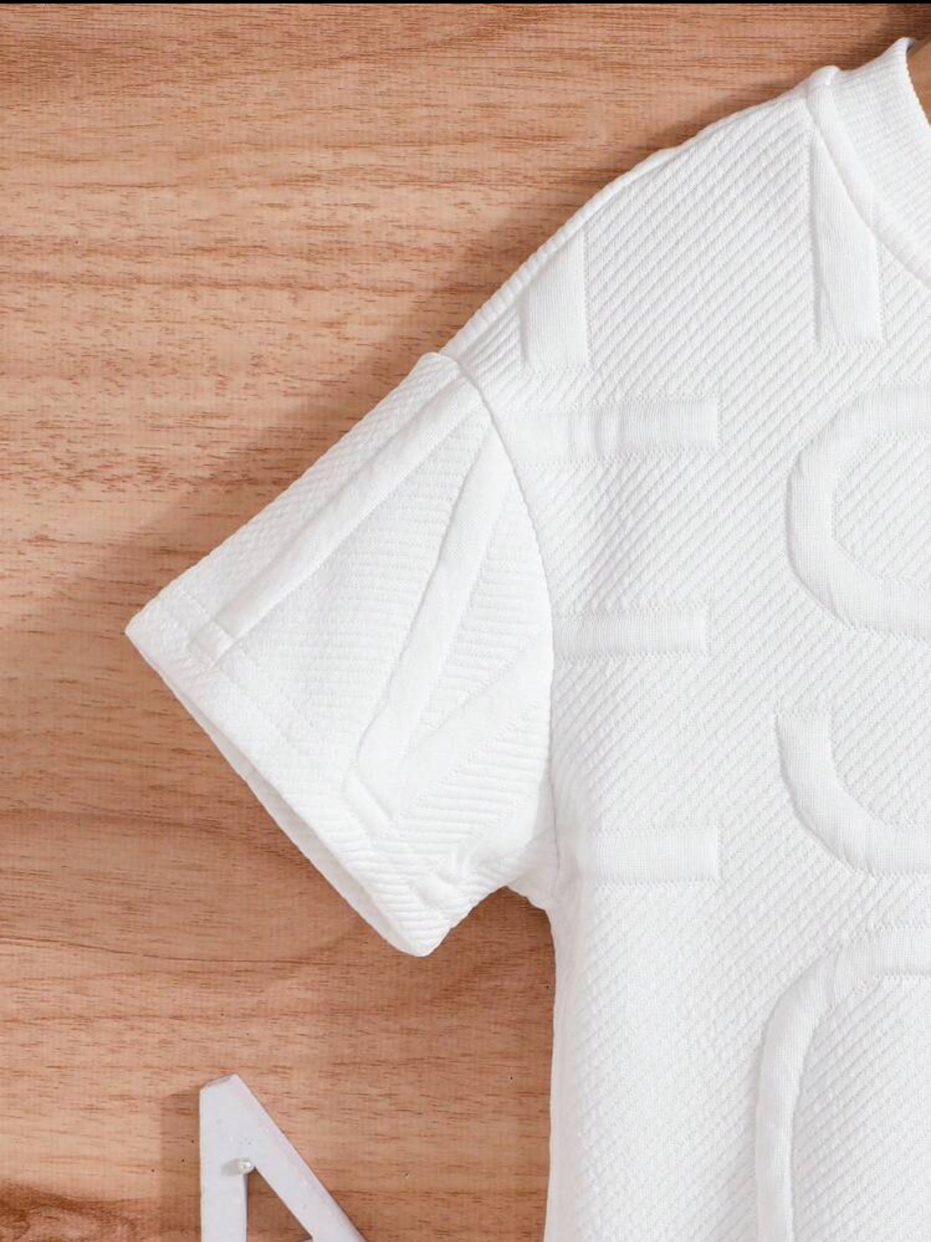 Set d'été pour 4-7 ans, garçons en jouant dehors avec un beau temps, rayonnant de confort et de style.